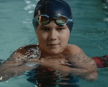 Spokój rodzica, frajda dziecka: wybieramy wodoodporny smartwatch GPS do pływania